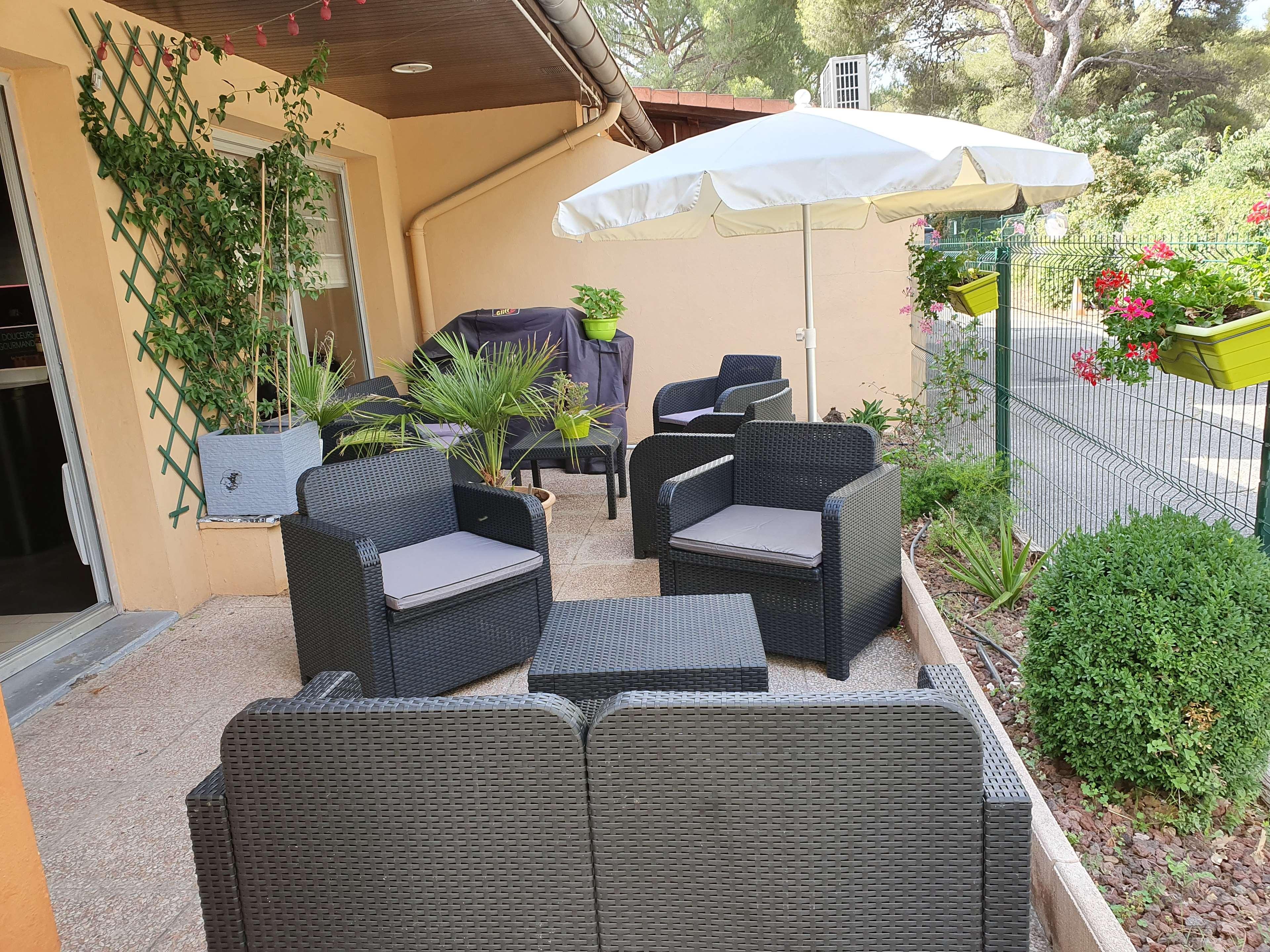Kyriad Direct Marseille Ouest - Martigues Exteriör bild