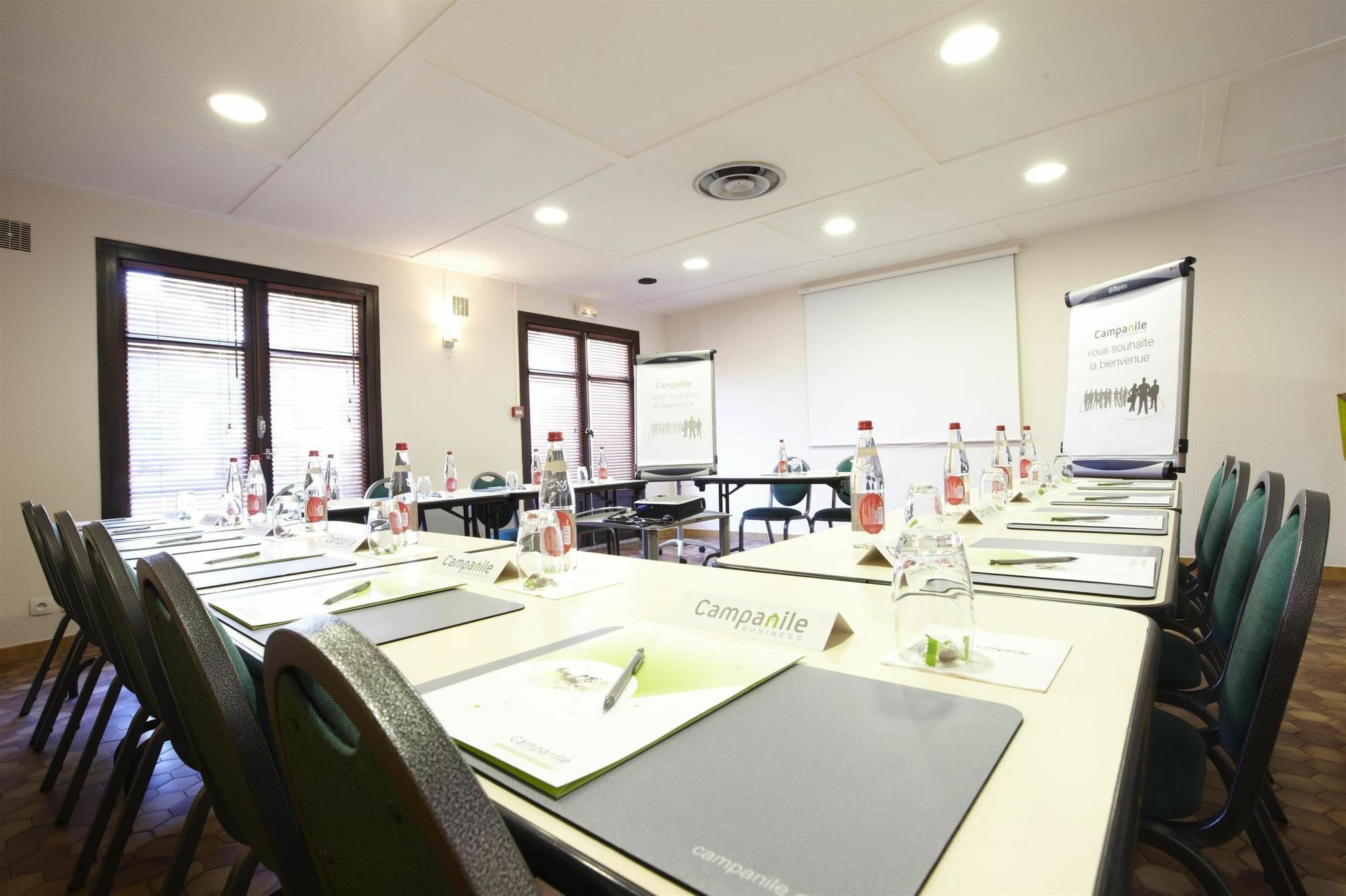 Kyriad Direct Marseille Ouest - Martigues Exteriör bild