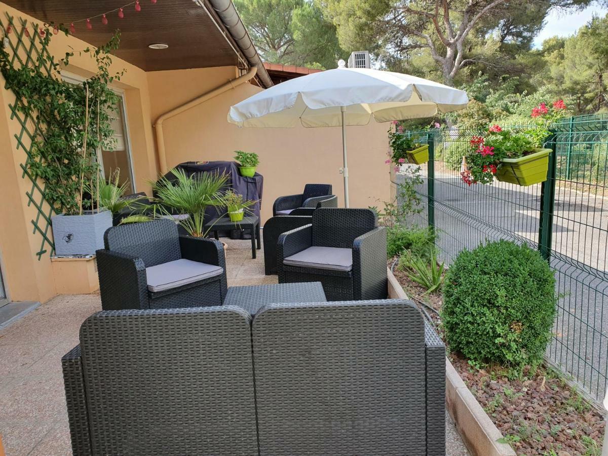 Kyriad Direct Marseille Ouest - Martigues Exteriör bild
